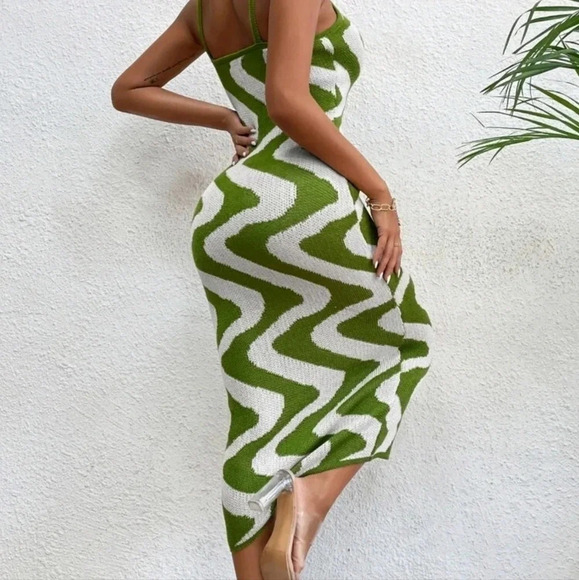 Wave Pattern Sweater Dress - Picture 2 of 5